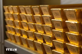 Chỉ trong một năm, giá vàng đã 50 lần lập đỉnh