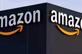 Cộng đồng mạng kêu gọi tẩy chay sàn thương mại điện tử Amazon vì Quốc kỳ Việt Nam