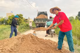 Những đảng viên “miệng nói, tay làm”
