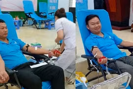 Vượt 50 km, hai cán bộ Đoàn hiến máu cứu người