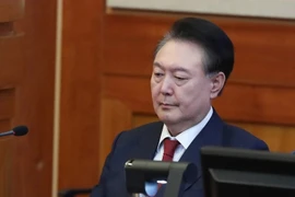 Cựu Tổng thống Hàn Quốc cáo buộc lệnh bắt giữ ông vi phạm nghiêm trọng về pháp lý