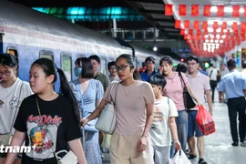 Thành phố Hồ Chí Minh: Bắt đầu tiếp nhận đăng ký mua vé tàu tập thể Tết 2026