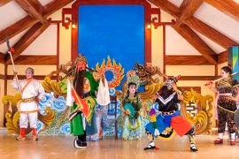 Hát bội ngân vang trong lễ giỗ danh nhân Đào Tấn