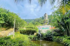 Vui chơi ở Núi Thần Tài