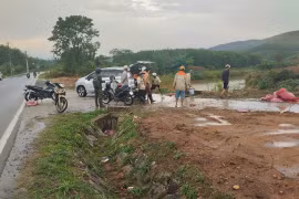 Ngọc Hồi: 1 người tử vong và 6 người bị thương do sét đánh