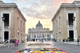 Hành trình bầu chọn một Giáo hoàng trải qua những bước nào?