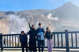 Chạm tay vào Phú Sĩ