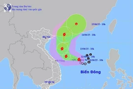 Bão số 1 di chuyển theo hướng Tây Tây Bắc, có khả năng mạnh thêm