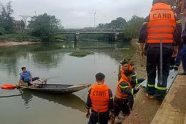 Tìm thấy thi thể nam sinh viên mất tích trên sông ở Hà Tĩnh