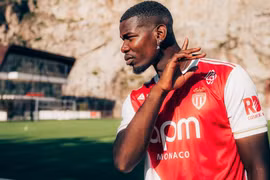 Paul Pogba rơi lệ trong ngày ký hợp đồng với Monaco, chính thức tái xuất sân cỏ