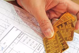 Bỏ độc quyền, nhập khẩu vàng vẫn khó