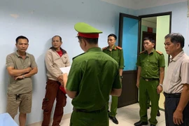 Nghiêm trị hành vi chống người thi hành công vụ