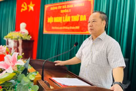 Phó Bí thư Tỉnh ủy Châu Ngọc Tuấn dự, chỉ đạo Hội nghị Ban Chấp hành Đảng bộ xã Đak Sơmei.