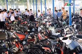 Điểm tin trưa: Xử lý học sinh dùng xe đạp điện độ chế