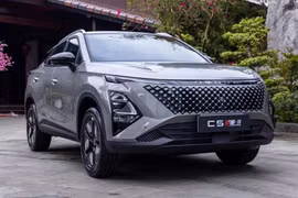 SUV hybrid giá từ 599 triệu đồng tại Việt Nam, Omoda C5 SHS-H cạnh tranh trực tiếp Toyota Corolla Cross