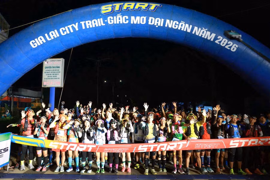 cac-van-dong-vien-thi-dau-cu-ly-70-km-hao-huc-tranh-tai-anh-ro-hok.jpg