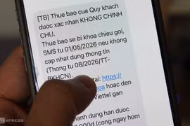 Nhiều người dùng bất ngờ bị khóa liên lạc do chưa hoàn tất xác thực thông tin thuê bao theo quy định mới từ giữa tháng 4.
