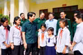 Phó Bí thư Tỉnh ủy Nguyễn Ngọc Lương thăm và tặng quà Đồn Biên phòng Ia Mơ