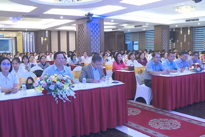 Gần 300 học viên tham gia lớp tập huấn nâng cao nghiệp vụ thư viện