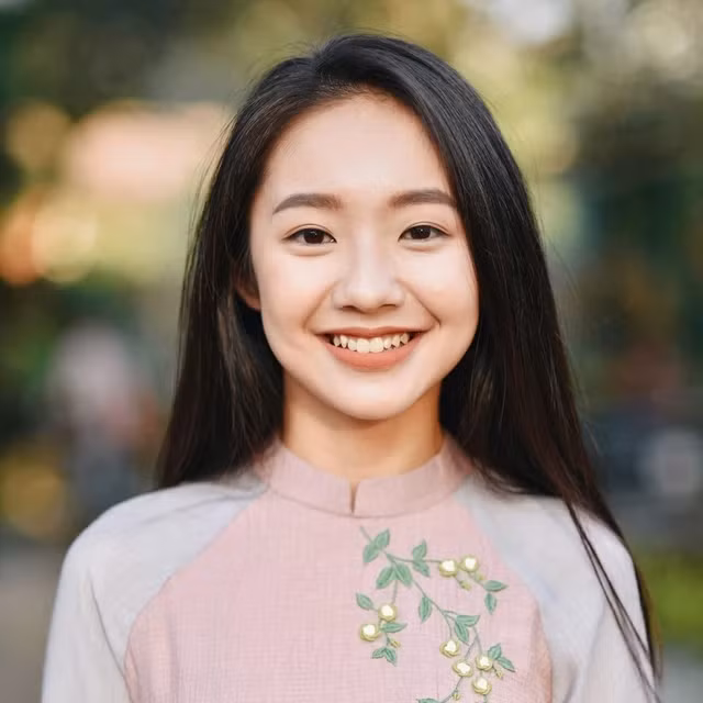 Hoàng Hà từng có tên trong danh sách đề cử của hai giải thưởng lớn là Mai Vàng 2022 và Ngôi sao xanh 2022. Ảnh: FBNV