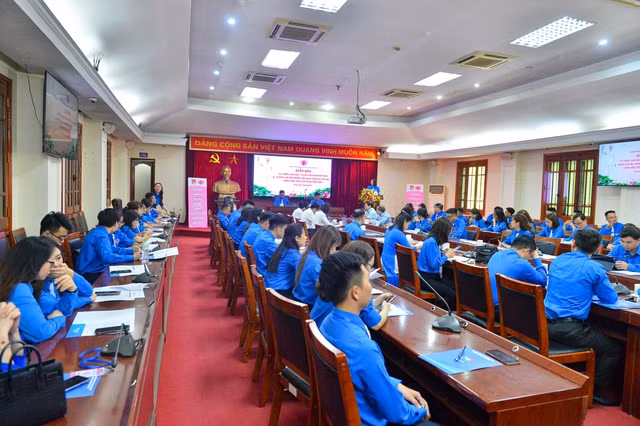 Toàn cảnh diễn đàn. Ảnh: Đình Huy