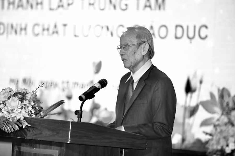 Nguyên Bộ trưởng GD&amp;ĐT Trần Hồng Quân qua đời ở tuổi 86.