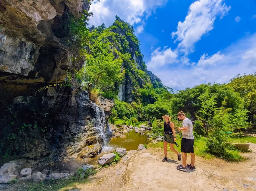 Trải nghiệm Thu lãng mạn ở 'thiên đường sống ảo' của Ninh Bình ảnh 3