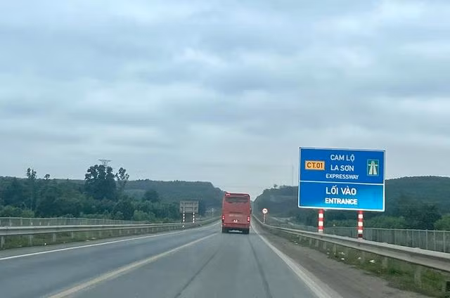 Cao tốc Cam Lộ - La Sơn được ưu tiên nâng cấp mở rộng lên 4 làn xe