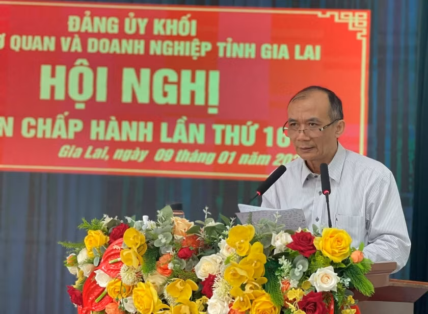 Bí thư Đảng ủy Khối các Cơ quan và Doanh nghiệp tỉnh Huỳnh Minh Thuận phát biểu tại hội nghị. Ảnh: Anh Huy Bí thư Đảng ủy Khối các Cơ quan và Doanh nghiệp tỉnh Huỳnh Minh Thuận phát biểu tại hội nghị. Ảnh: Anh Huy