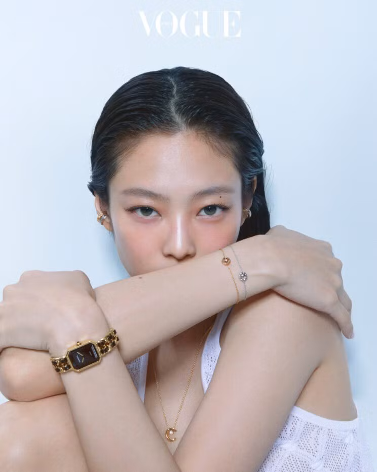 Là nổi tiếng toàn cầu, điều Jennie lo lắng nhất ở bản thân là không thể giao tiếp tốt với người lạ: "Sự nhút nhát luôn là rào cản mà tôi phải vượt qua. Nhưng tôi cũng nghĩ đó là cách để tôi bảo vệ chính mình. Tôi nghĩ điều này tùy thuộc vào quan điểm của từng người".
