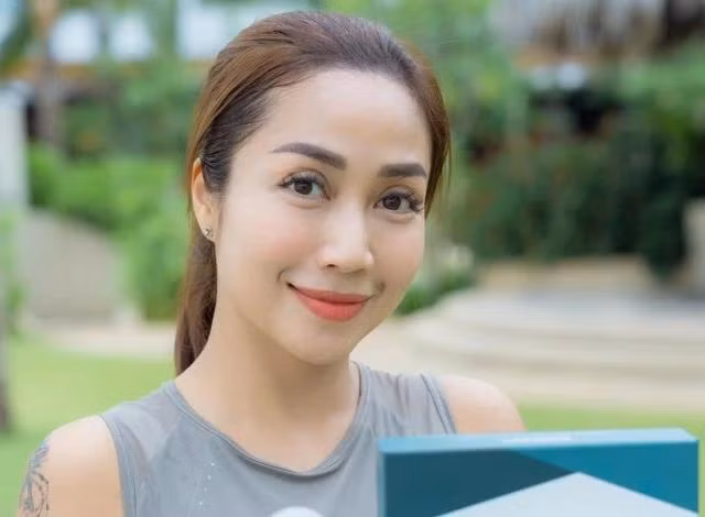 Ốc Thanh Vân bận rộn với công việc giảng dạy, kinh doanh khi sang Úc Ốc Thanh Vân bận rộn với công việc giảng dạy, kinh doanh khi sang Úc