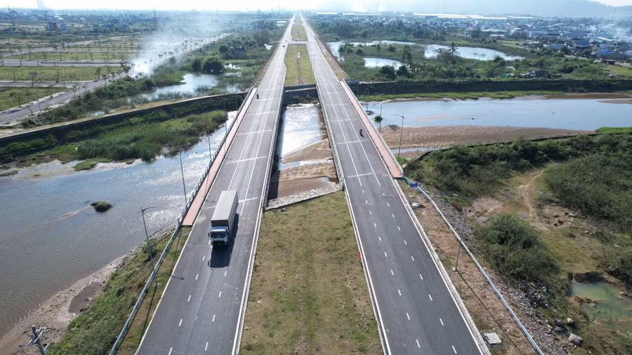 Đường Vành đai phía Tây 2 (giai đoạn 1) góp phần hoàn thiện hệ thống trục chính của thành phố Đường Vành đai phía Tây 2 (giai đoạn 1) góp phần hoàn thiện hệ thống trục chính của thành phố