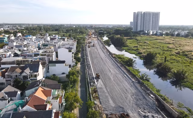 Dự án xây dựng, mở rộng quốc lộ 50 qua huyện Bình Chánh giúp kết nối TP HCM với Long An, Tiền Giang tốt hơn. Dự án xây dựng, mở rộng quốc lộ 50 qua huyện Bình Chánh giúp kết nối TP HCM với Long An, Tiền Giang tốt hơn.