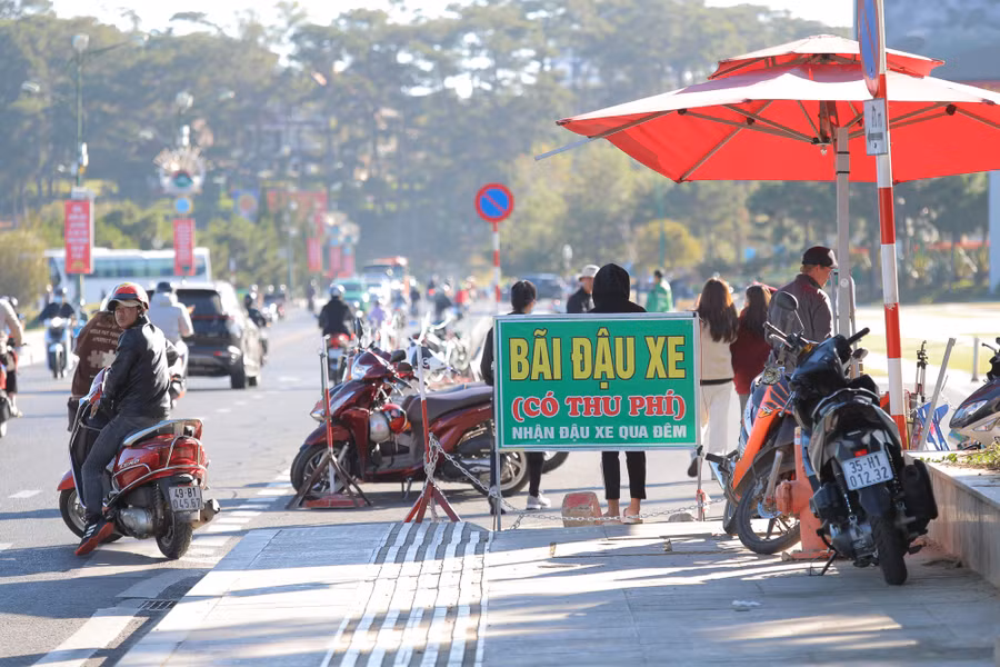 UBND tỉnh Lâm Đồng chỉ đạo TP.Đà Lạt chấn chỉnh hoạt động đấu giá và quản lý bãi đậu xe trên địa bàn thành phố.