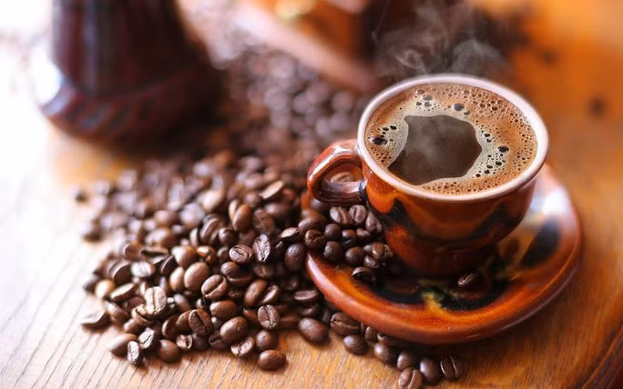 Nghiên cứu mới: Lý do người thừa mỡ, tiểu đường nên uống cà phê - Ảnh 1. Cà phê là thức uống cực tốt cho người béo phì, tiểu đường hoặc có nguy cơ tiểu đường type 2, hoặc người đang muốn giảm bớt mỡ cơ thể. Ảnh minh họa từ Internet