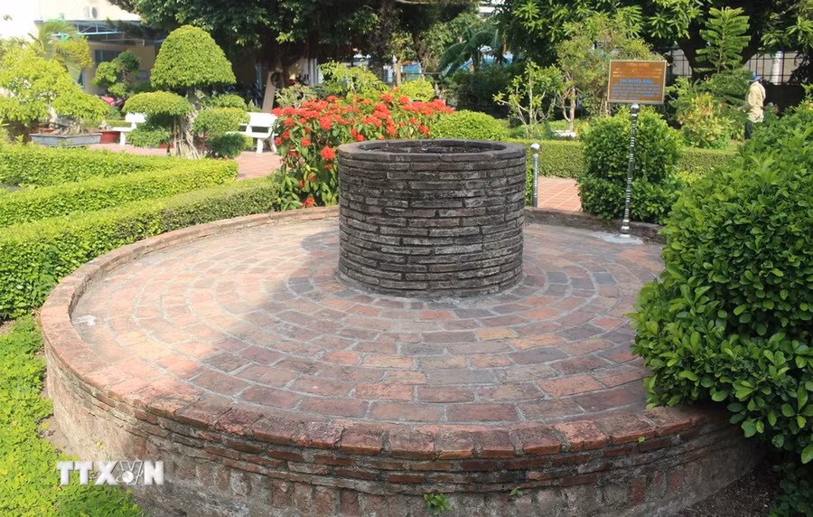 Giếng nước trước đây Bác dùng để sinh hoạt tại trường Dục Thanh, thành phố Phan Thiết, tỉnh Bình Thuận. (Ảnh: Hồng Hiếu/TTXVN)