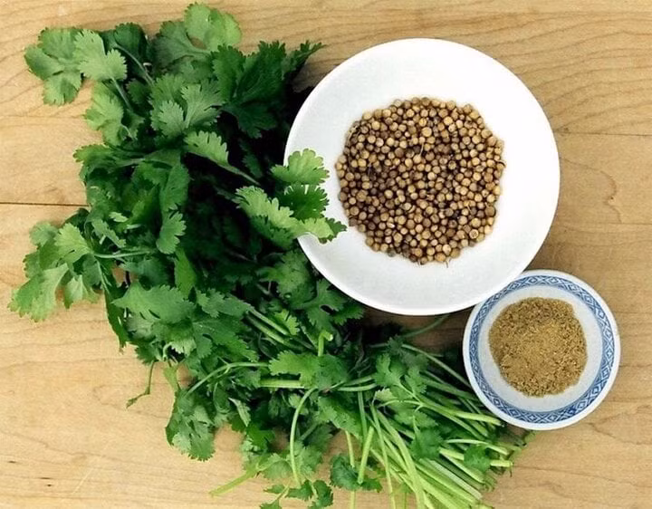Rau mùi chữa được bệnh gì?