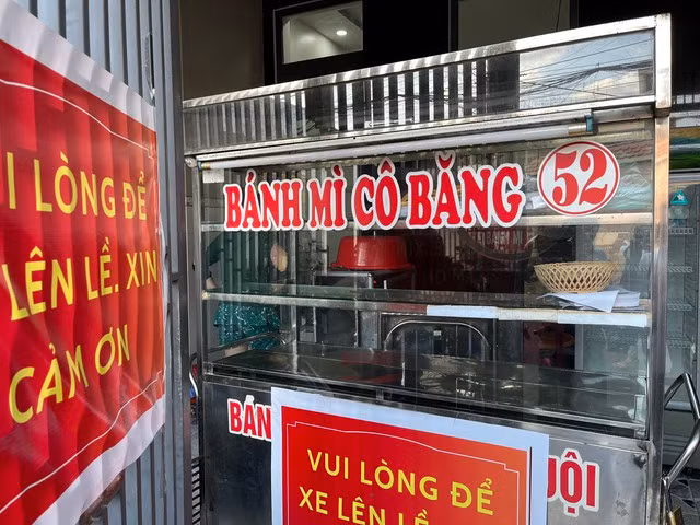 Tiệm bánh mì Băng