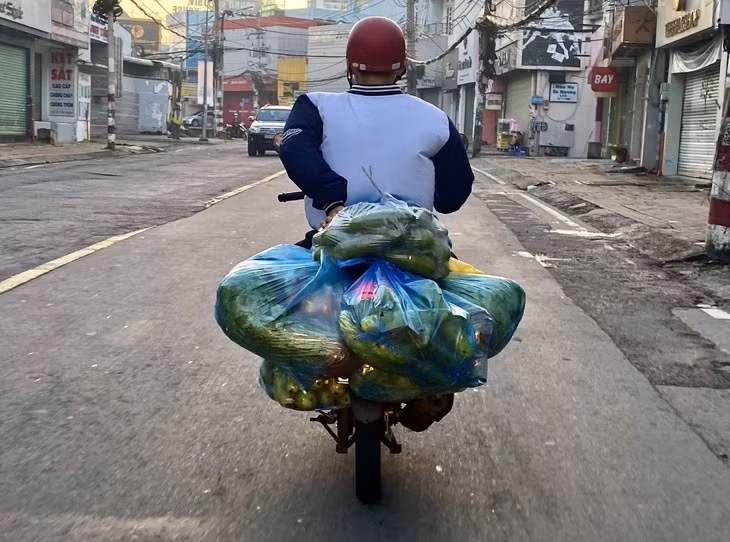 Túi ni lông đang được sử dụng rất nhiều ở Việt Nam và ảnh hưởng đáng kể đến môi trường. Ảnh: TTO