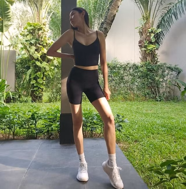 Han Hye-jin và vóc dáng thon thả