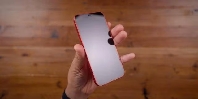 Apple được cho sẽ trang bị màn hình chống chói cho iPhone 17