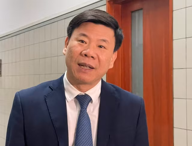 PGS-TS Nguyễn Công Long cảnh báo tình trạng ung thư đại trực tràng ở giai đoạn muộn PGS-TS Nguyễn Công Long cảnh báo tình trạng ung thư đại trực tràng ở giai đoạn muộn
