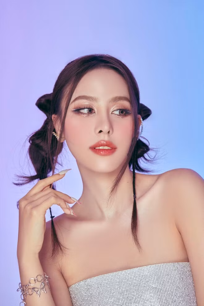 Ngọc Hằng đến với các cuộc thi nhan sắc khi chỉ mới 19 tuổi và đến hiện tại cô vẫn đang không ngừng học hỏi để hoàn thiện bản thân. (Ảnh: CTV/Vietnam+)