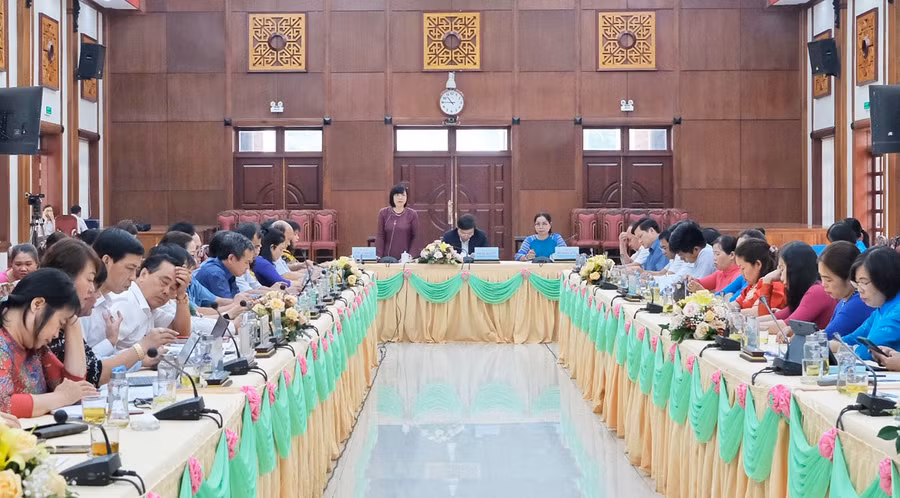 Quang cảnh hội nghị đối thoại tại điểm cầu Hội trường 2-9 (TP. Pleiku). Ảnh: M.C