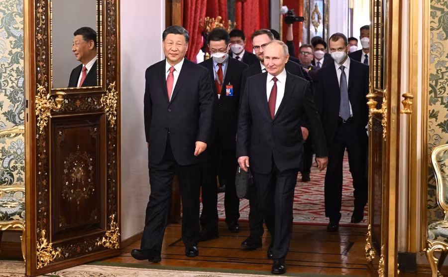 Tổng thống Nga Vladimir Putin đón Chủ tịch Trung Quốc Tập Cận Bình ngày 21.3.2023. Ảnh: Kremlin