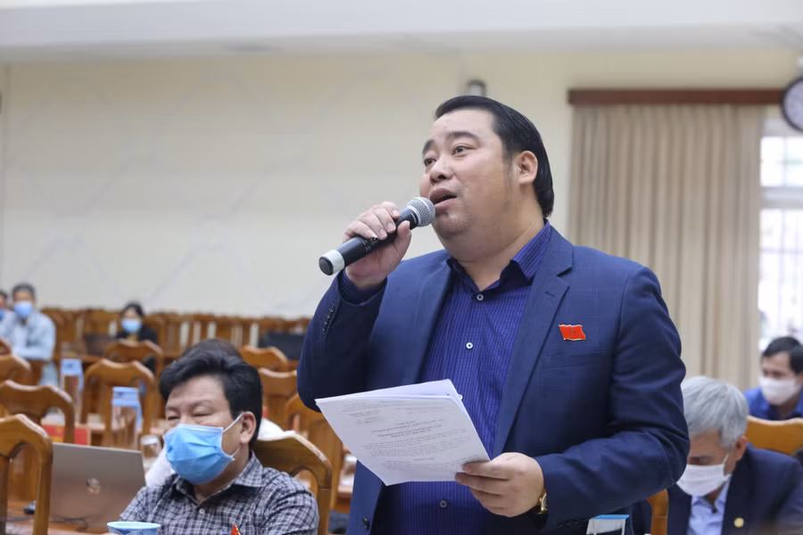 Ông Nguyễn Viết Dũng, Chủ tịch HĐQT Công ty CP Tập đoàn Đất Quảng Ông Nguyễn Viết Dũng, Chủ tịch HĐQT Công ty CP Tập đoàn Đất Quảng