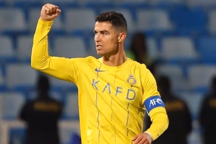 Ronaldo lại lập nên kỳ tích trong sự nghiệp.