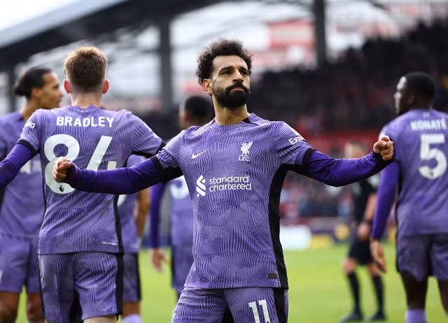 Salah bùng nổ với bàn thắng thứ ba cho "The Kop"