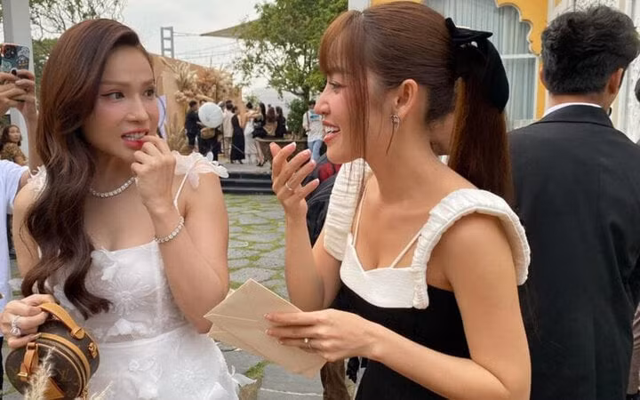 Khả Như, Puka chạm mặt sau tin đồn ''nghỉ chơi''.