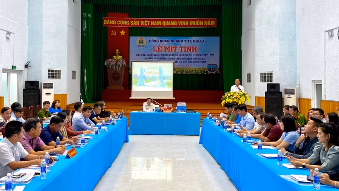 Ban Quản lý Khu Kinh tế tỉnh gặp mặt, đối thoại với 50 doanh nghiệp đang hoạt động sản xuất, kinh doanh tại Khu Công nghiệp Trà Đa (TP. Pleiku). Ảnh: H.D